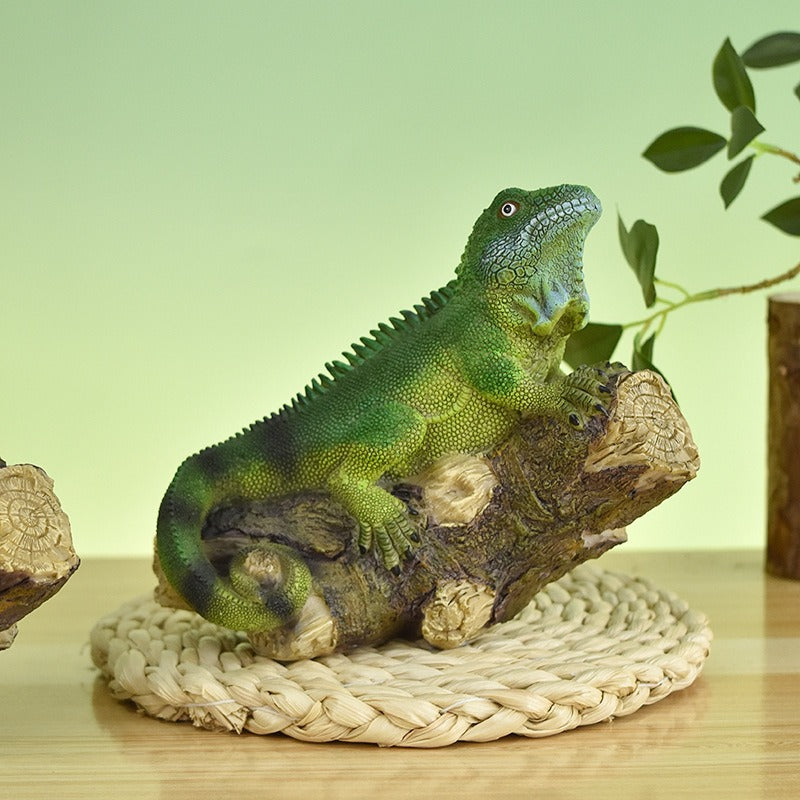 Lizard ornament home living room wine cabinet