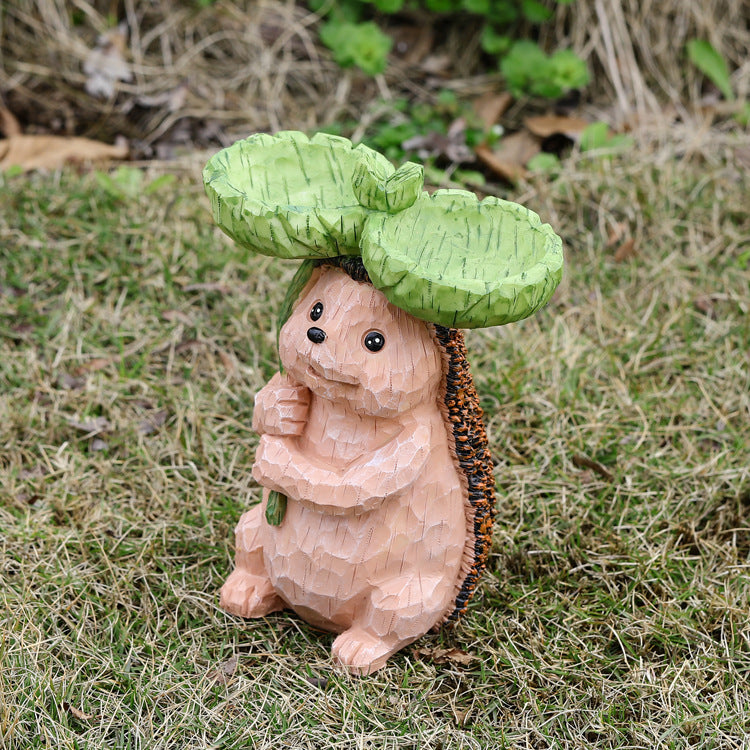 Garden Resin Decoration Hedgehog Holding Leaves And Bird Feeding Ornaments Creative Hedgehog Resin Statue Bird Feeder
